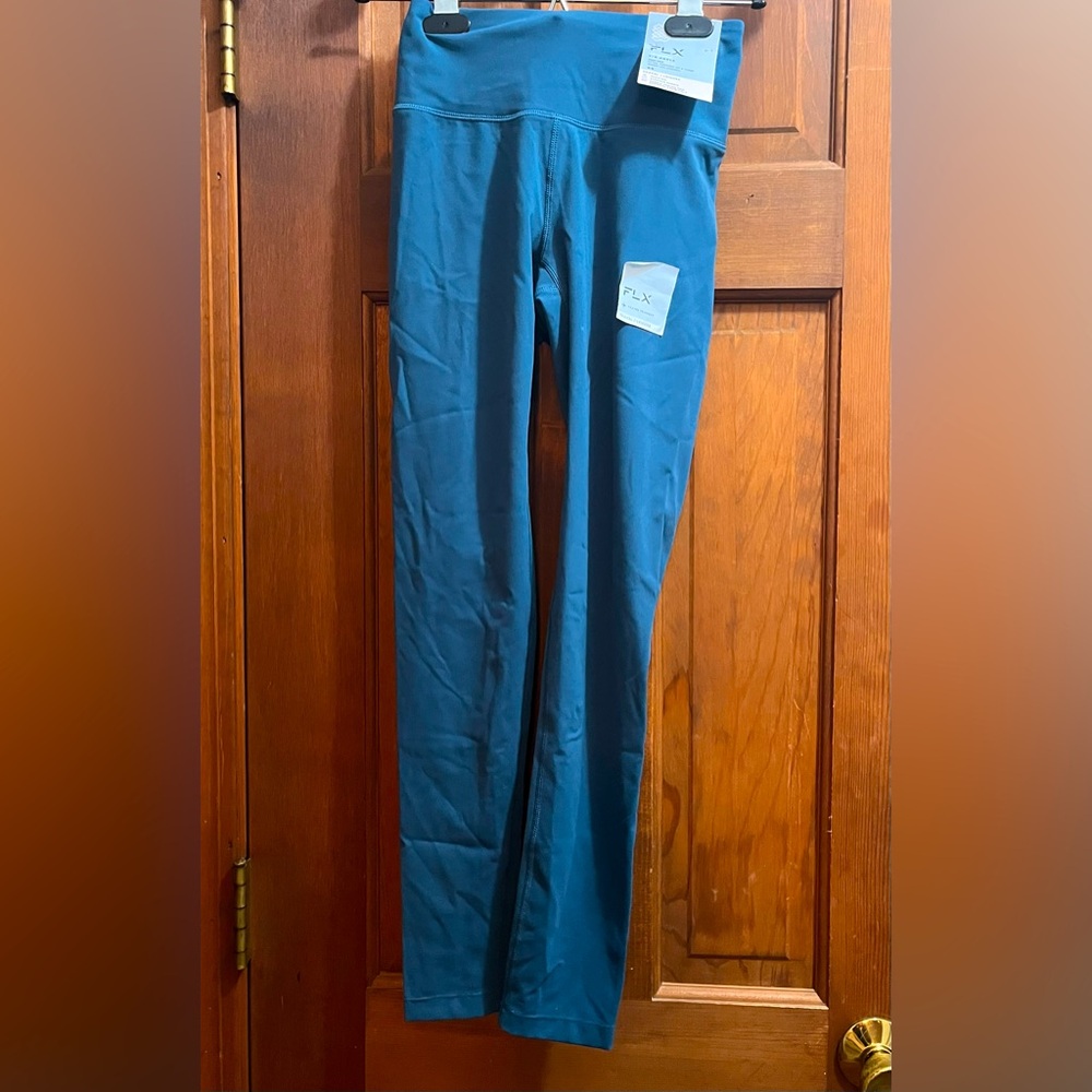 NWT FLX 7/8 ankle high rise leggings Size XS